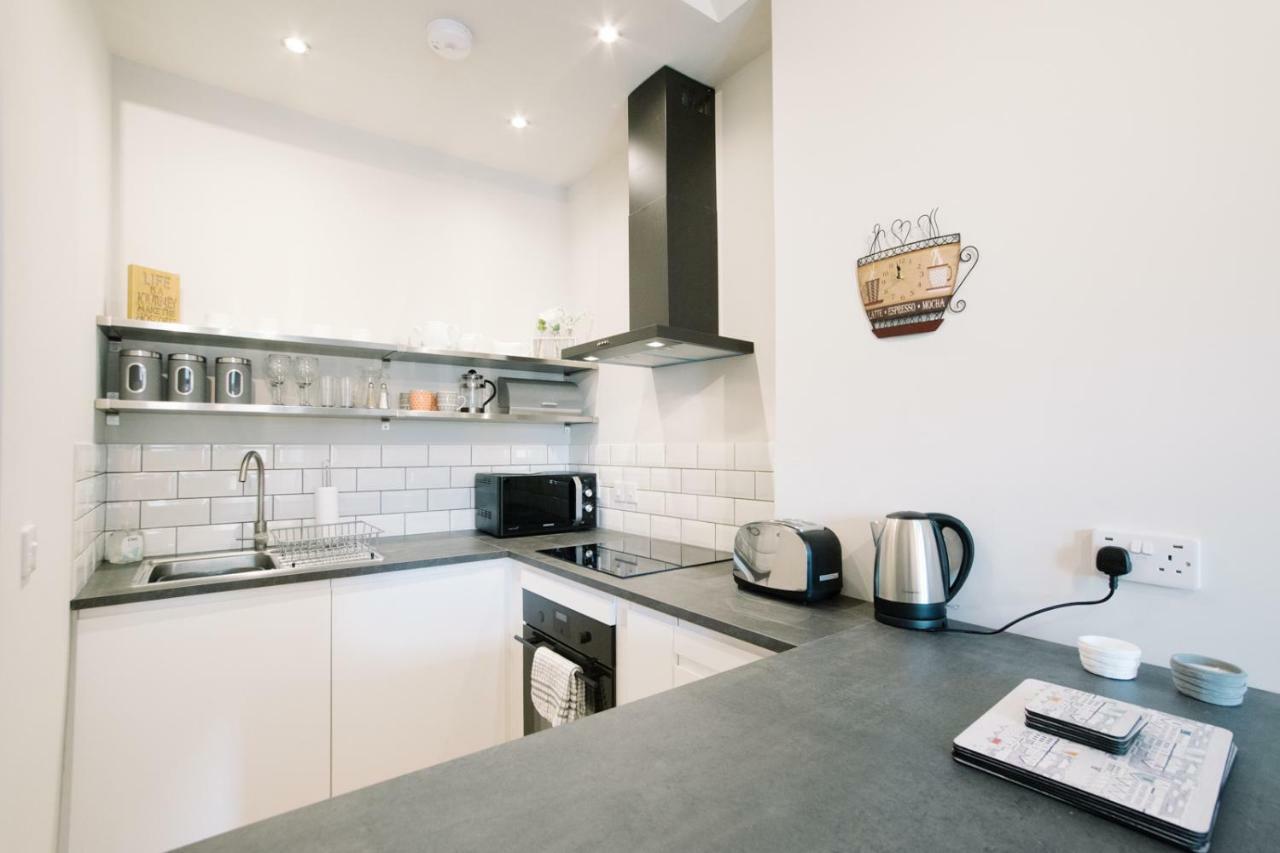 Beautiful Centre - Holyrood Park Appartement